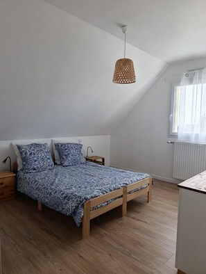 3 chambres, fer et planche à repasser, Wi-Fi gratuit