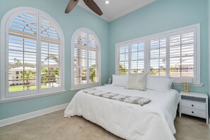 4 bedrooms, desk, iron/ironing board, free WiFi