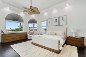 4 chambres, bureau, fer et planche à repasser, Wi-Fi gratuit