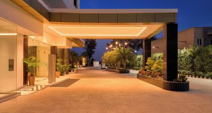 Lemon Tree Hotel Chandausi