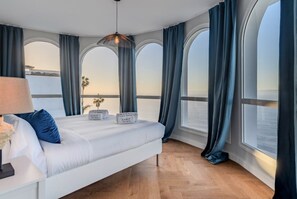 5 bedrooms, iron/ironing board, free WiFi, bed sheets