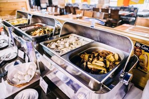 Colazione a buffet inclusa, servita tutte le mattine 
