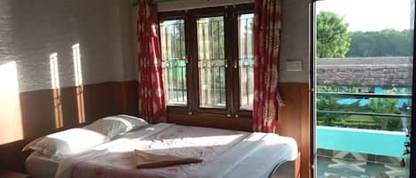 Chambre Double ou avec lits jumeaux, vue fleuve | Wi-Fi gratuit