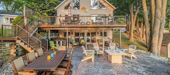 Lake Home w/Hot Tub & Spectacular Outdoor Areas. 3 Bedroom, 3 Bath. Sleeps 8