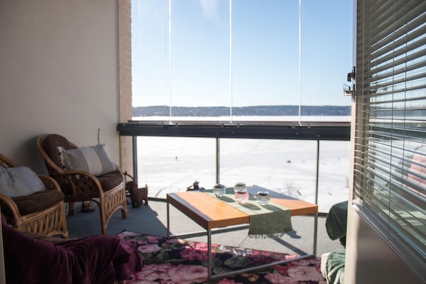 Deluxe-huoneisto, 2 makuuhuonetta, järvinäköala | Terassi/patio