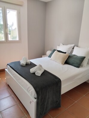 5 camere, ferro/asse da stiro, Wi-Fi, lenzuola