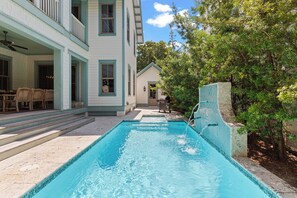 Beheizter Pool