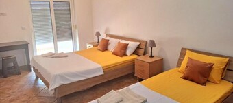 Sea Whisper Apartment