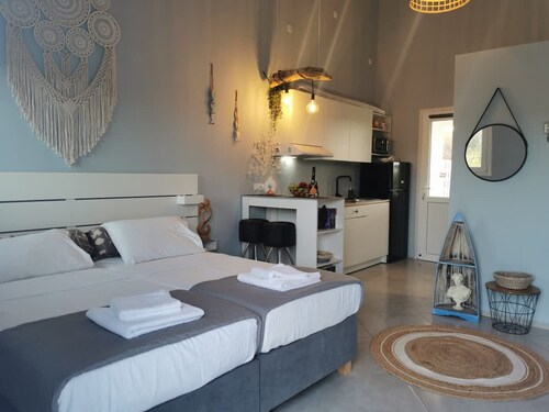 Boho Sisi Haven- Poolside Oasis Garden Retreat