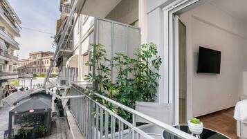 Departamento clásico, balcón, vista a la ciudad | Vista desde la habitación