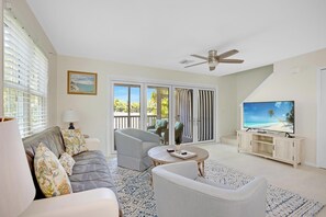 Smart TV - A Sunset Celebration at the Key West Golf Club (Key West)