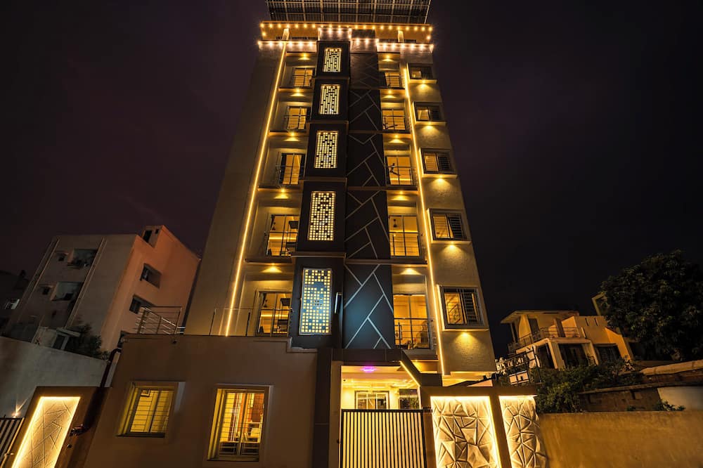 Treebo Parashar Max - Bhokara