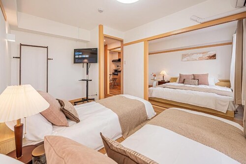 5 min. walk from Tameike-Sanno Station, Ginza Line, Ginza 5 min.Shimbashi 4 min.
