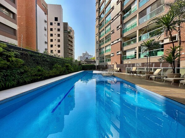 Outdoor pool - Praça Madá (Sao Paulo)