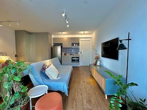 Apartment | Living area | Flat-screen TV - Praça Madá (Sao Paulo)