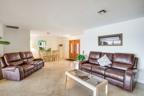 Nhà (3 Bedrooms) | Nội thất