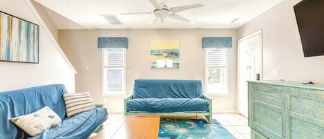 House (3 Bedrooms) | Front of property