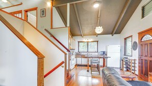 Interior - 2 Mi to Beach & Kona Coffee: Big Island Escape! (Holualoa)