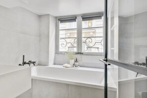 1 bedroom, Internet - Reve du Marais in Paris (Paris)