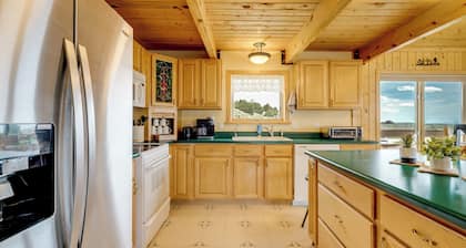 Walk to Sinks Canyon State Park: Spacious Home!