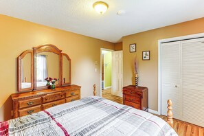 House (2 Bedrooms) | Interior - 3 Mi to Dtwn Asheville: Duplex w/ Spacious Yard! (Asheville)