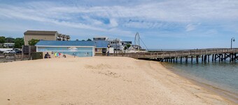 1 Mi to Boardwalk: Convenient North Beach Apt!