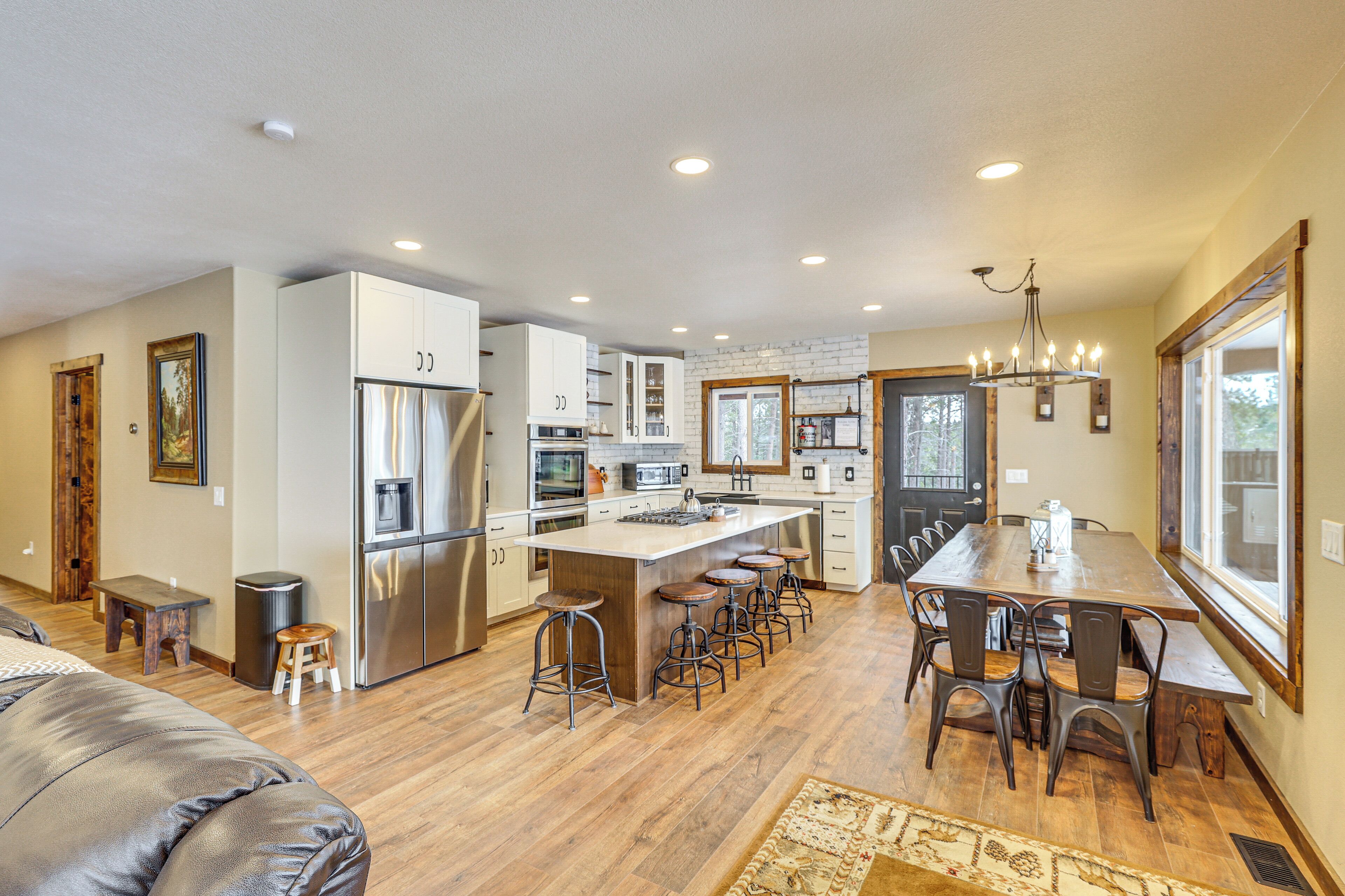 House (3 Bedrooms) | Interior