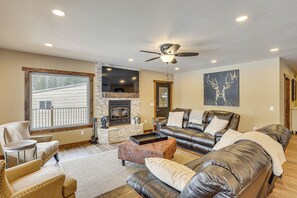 House (3 Bedrooms) | Interior