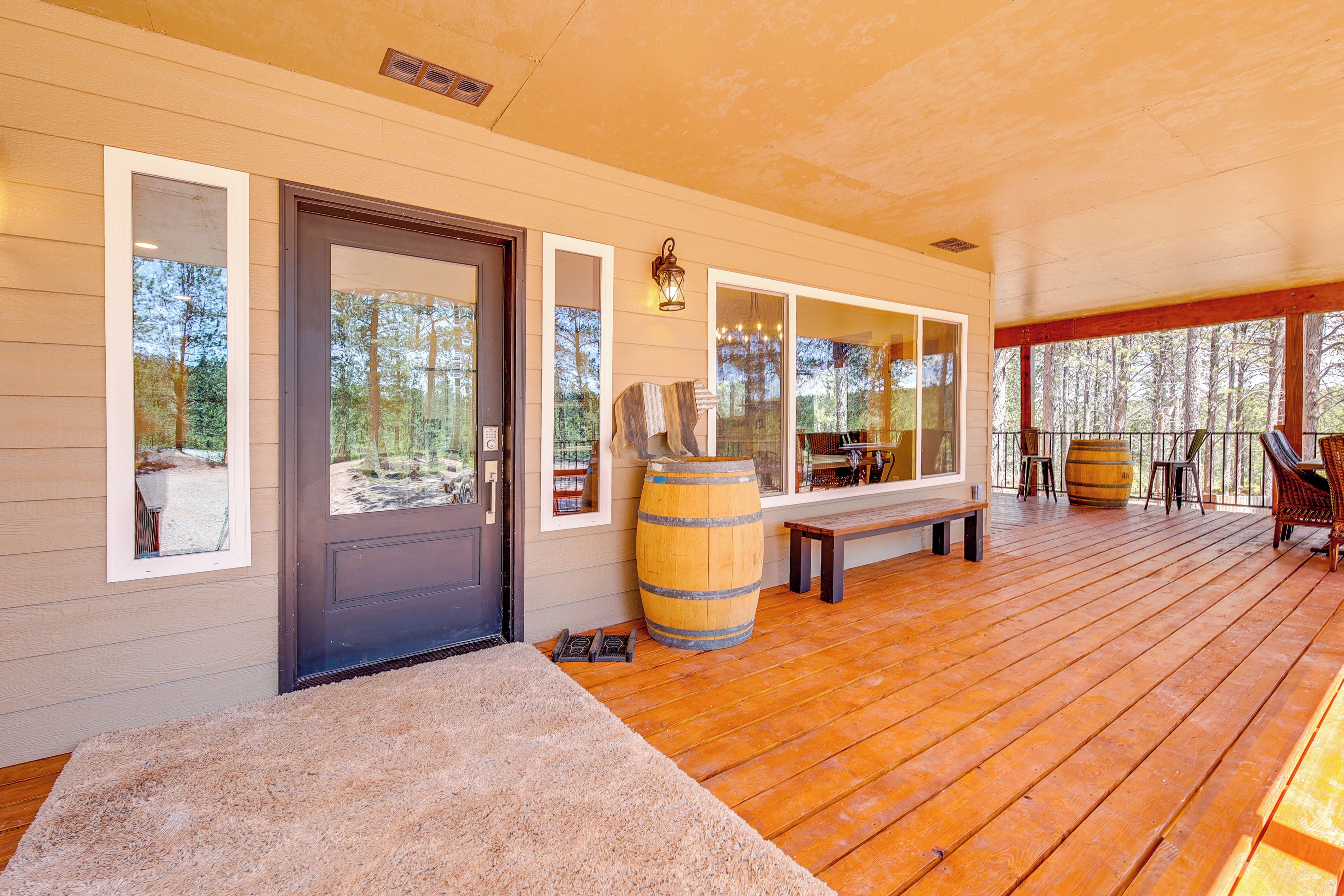 المنشأة من الداخل