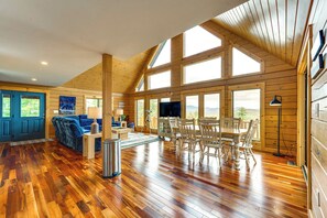 Interior - Mtn-view Deck: Scenic Conway Log Cabin! (Conway)