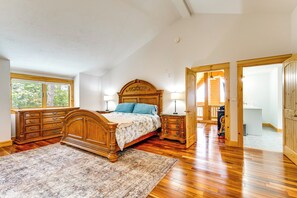 Interior - Mtn-view Deck: Scenic Conway Log Cabin! (Conway)