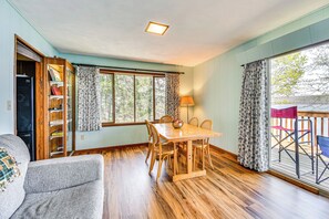 Cottage (2 Bedrooms) | Interior