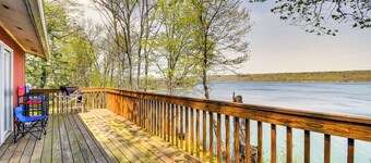 < 1 Mi to State Park: Trumansburg Cottage w/ Deck!