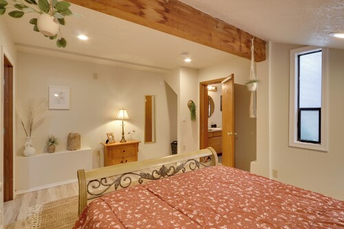 Private Patio: Portland Pad Near Parks!