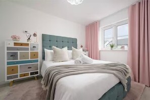 Casa | 3 quartos, ferros/tábuas de passar roupa, Wi-Fi de cortesia