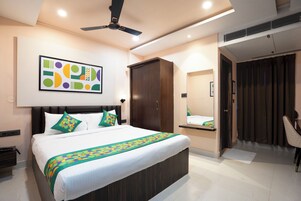 Standard Double Room | Iron/ironing board