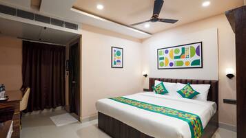 Standard Double Room | Iron/ironing board
