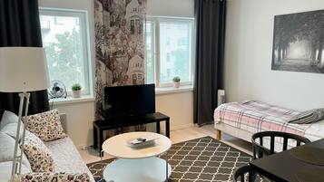 Comfort Apartment, 1 Bedroom, Courtyard View | Iron/ironing board, free WiFi