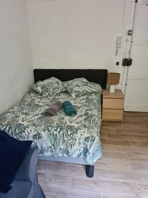 1 chambre, Wi-Fi, draps fournis