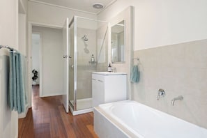 Shower, towels