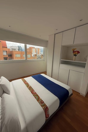 3 bedrooms, iron/ironing board, WiFi, bed sheets - Penthouse with luxury jacuzzi and panoramic view (Bogotá)