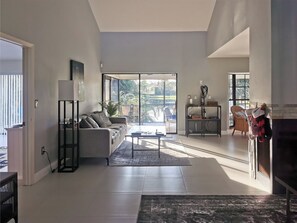 Smart-TV, PC-skjermer og printere