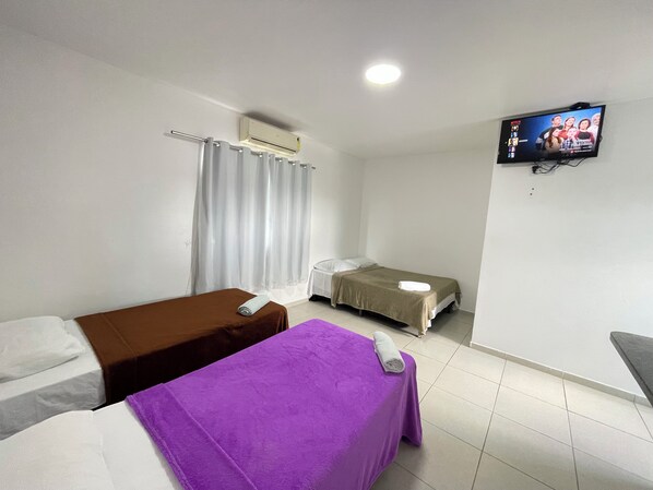 Kamer, 3 eenpersoonsbedden | Gratis wifi