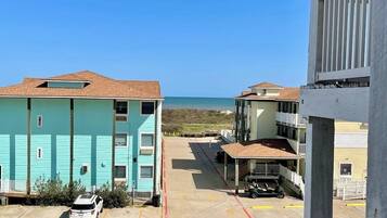 Condo, 4 habitaciones | Áreas de la propiedad