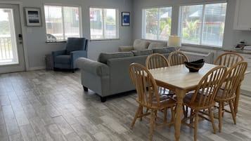 Condo, 3 habitaciones | Restaurantes