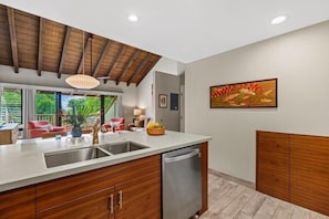 Condo, 2 Bedrooms | Interior