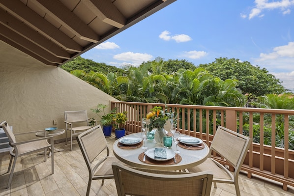 Condo, 2 Bedrooms | Outdoor dining