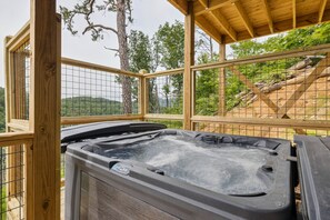 Ferienhütte, 3 Schlafzimmer | Außen-Whirlpool