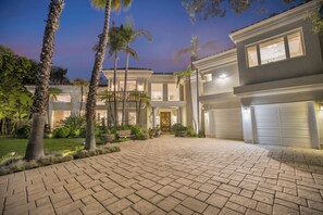 Exterior - Villa Clarinda- Architect-Designed Dream Estate with Theater, & Outdoor Oasis (Tarzana)