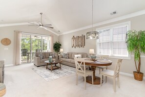 Condo, 2 Bedrooms | Living area